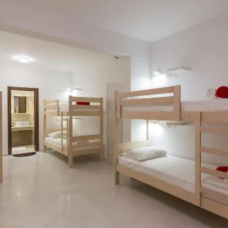 Feriehus Free Bird - Bed In Six Bed Female Zenska *